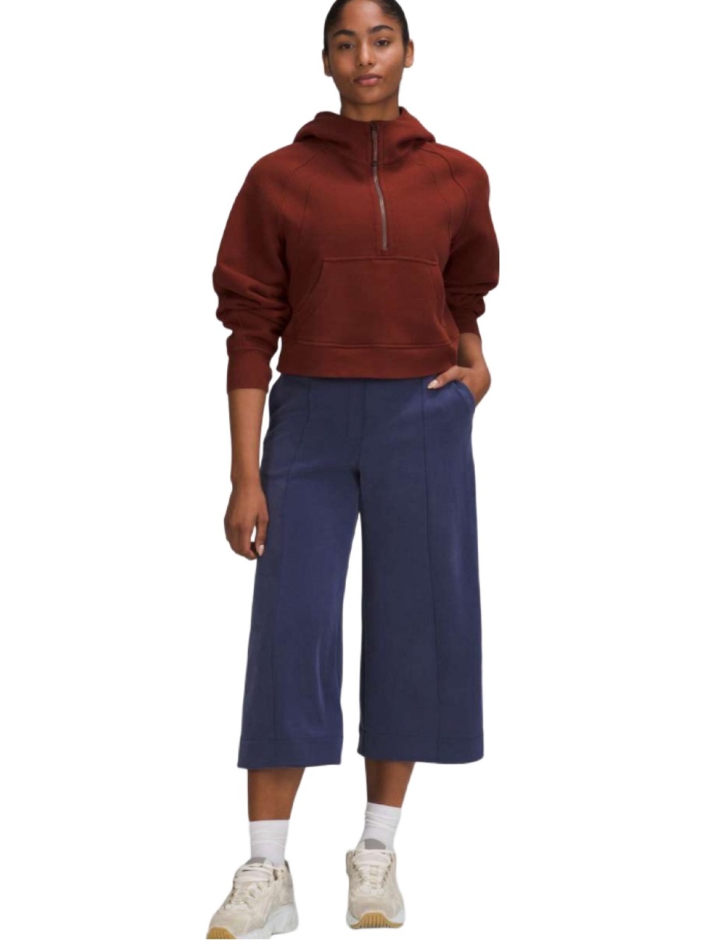 Lululemon Softstreme High-Rise Culotte Size 8
Night Sea